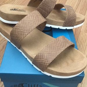 BRAND NEW: Cliffs by White Mountain.